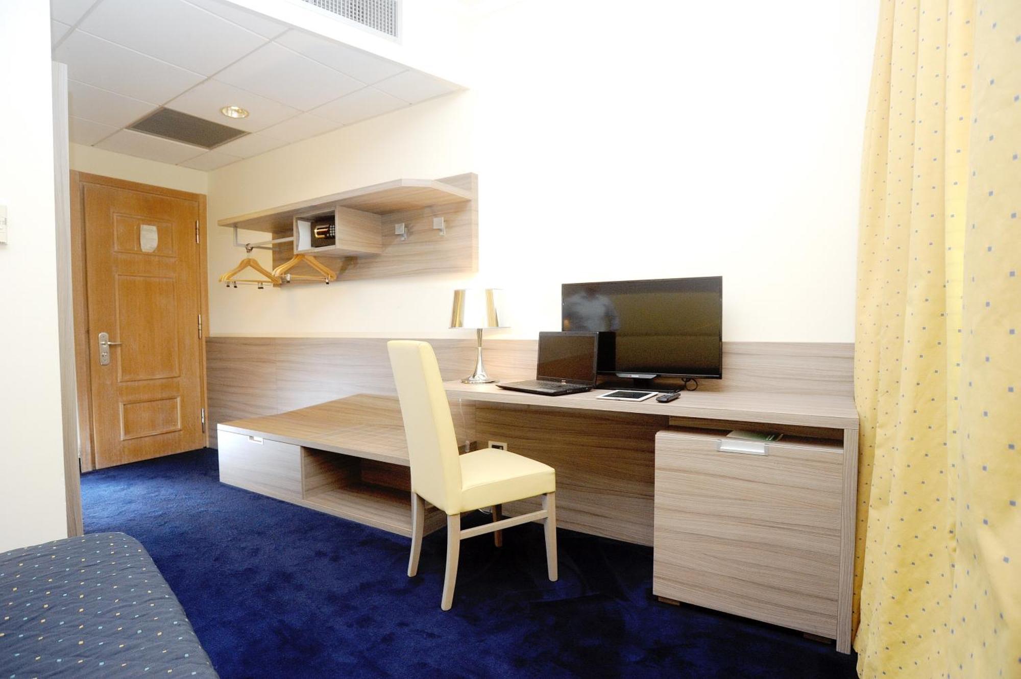 Palace Inn Rome Fiano Fiano Romano Room photo